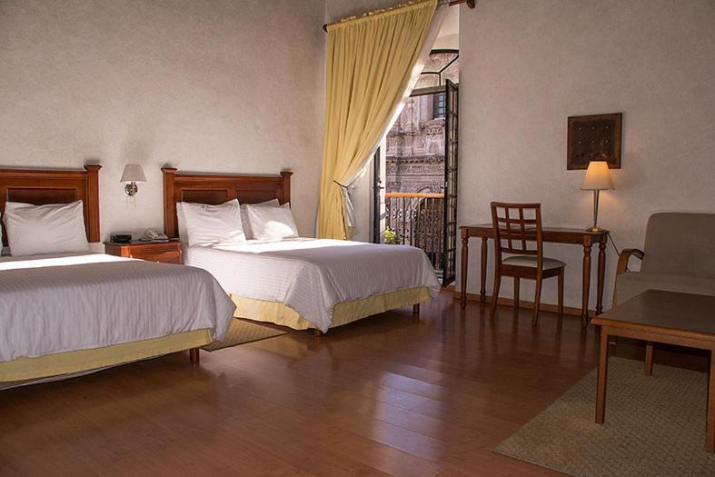 Room, Twin Beds