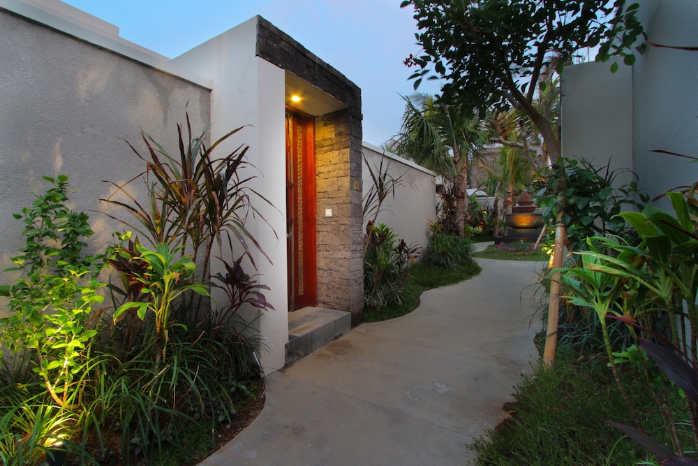 ROYAL SAMAJA VILLAS 4/59