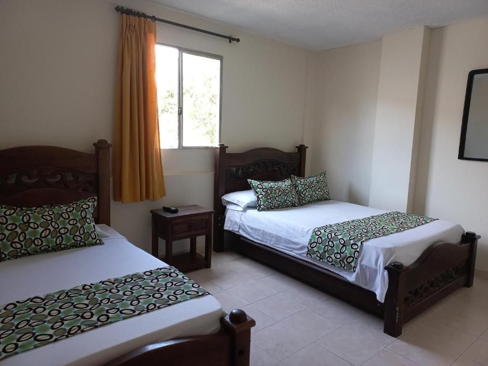 Hotel Los Tunjos 39/56