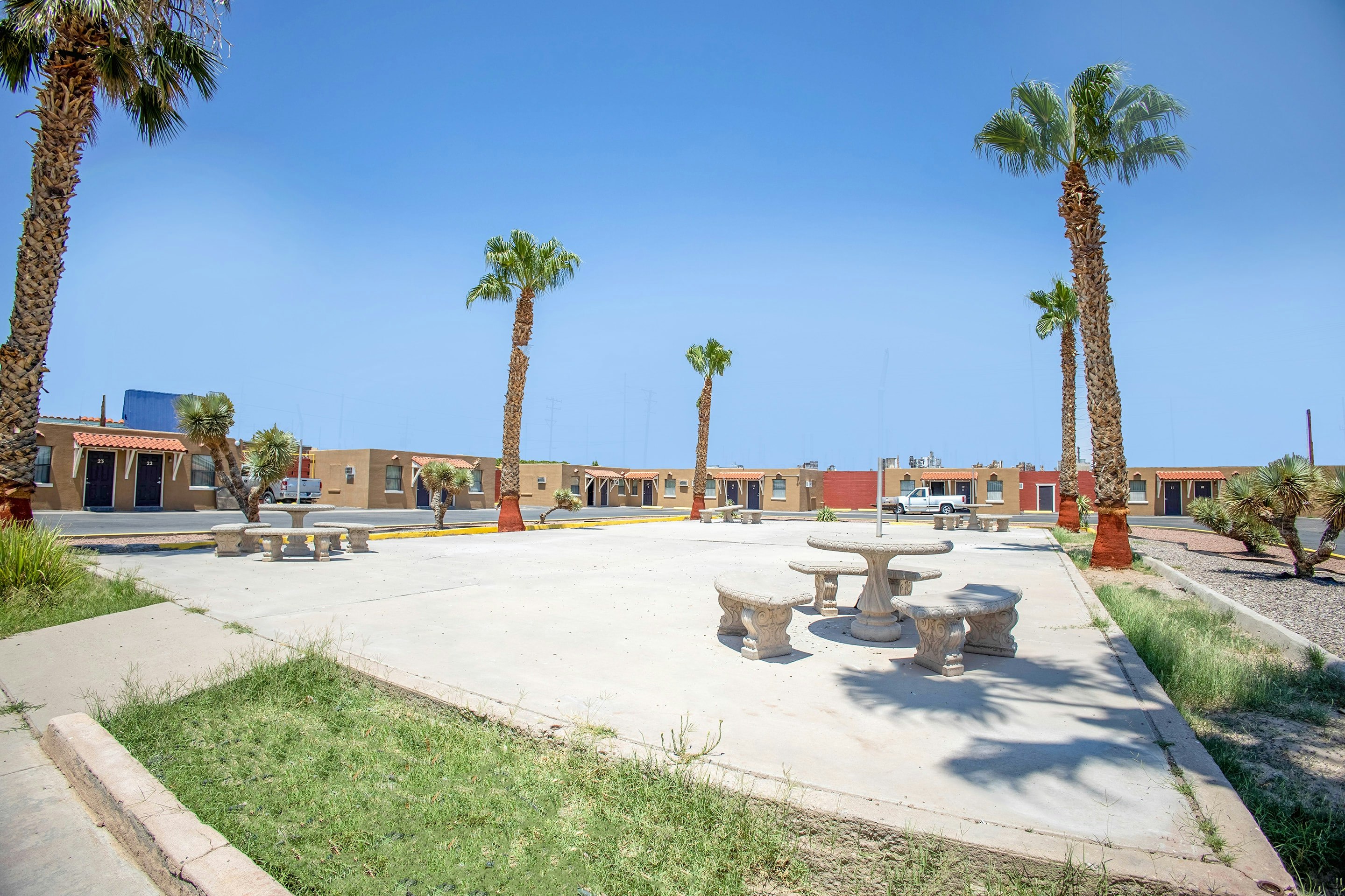 Sands Motel By OYO El Paso near Airport 29/31