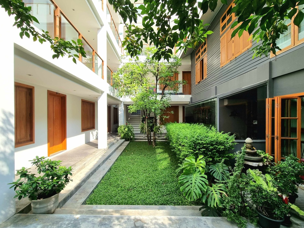 Vali Villa Bangkok 40/50