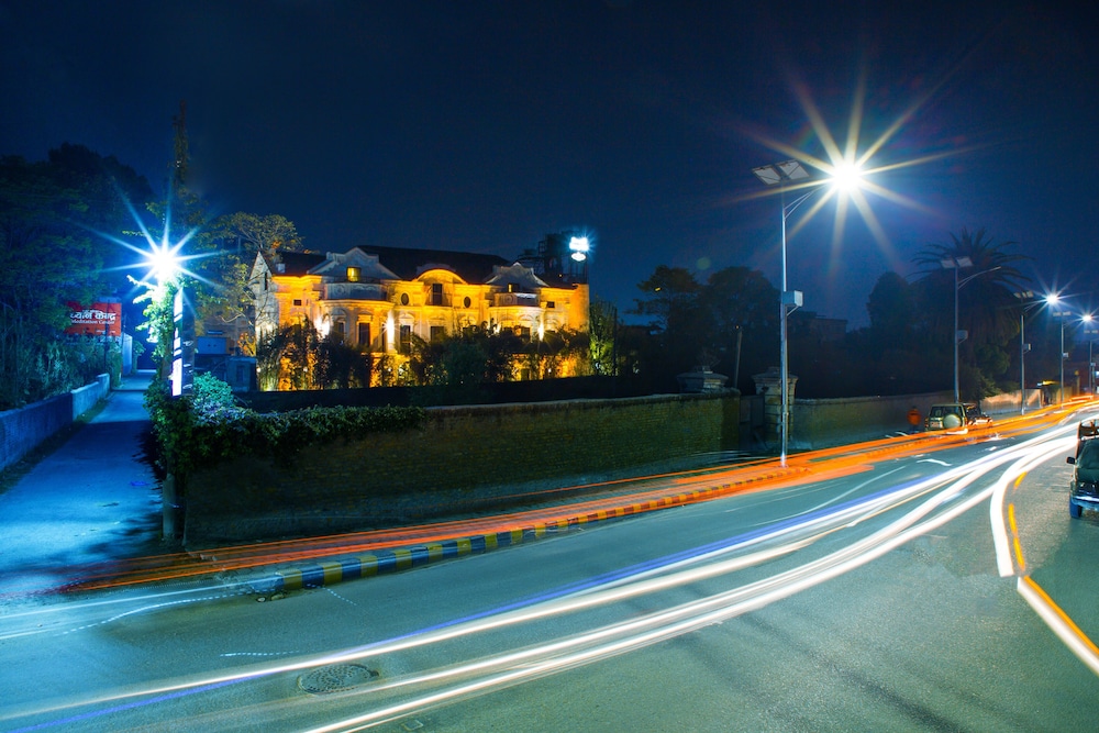 Royal Empire Boutique Hotel 2/47