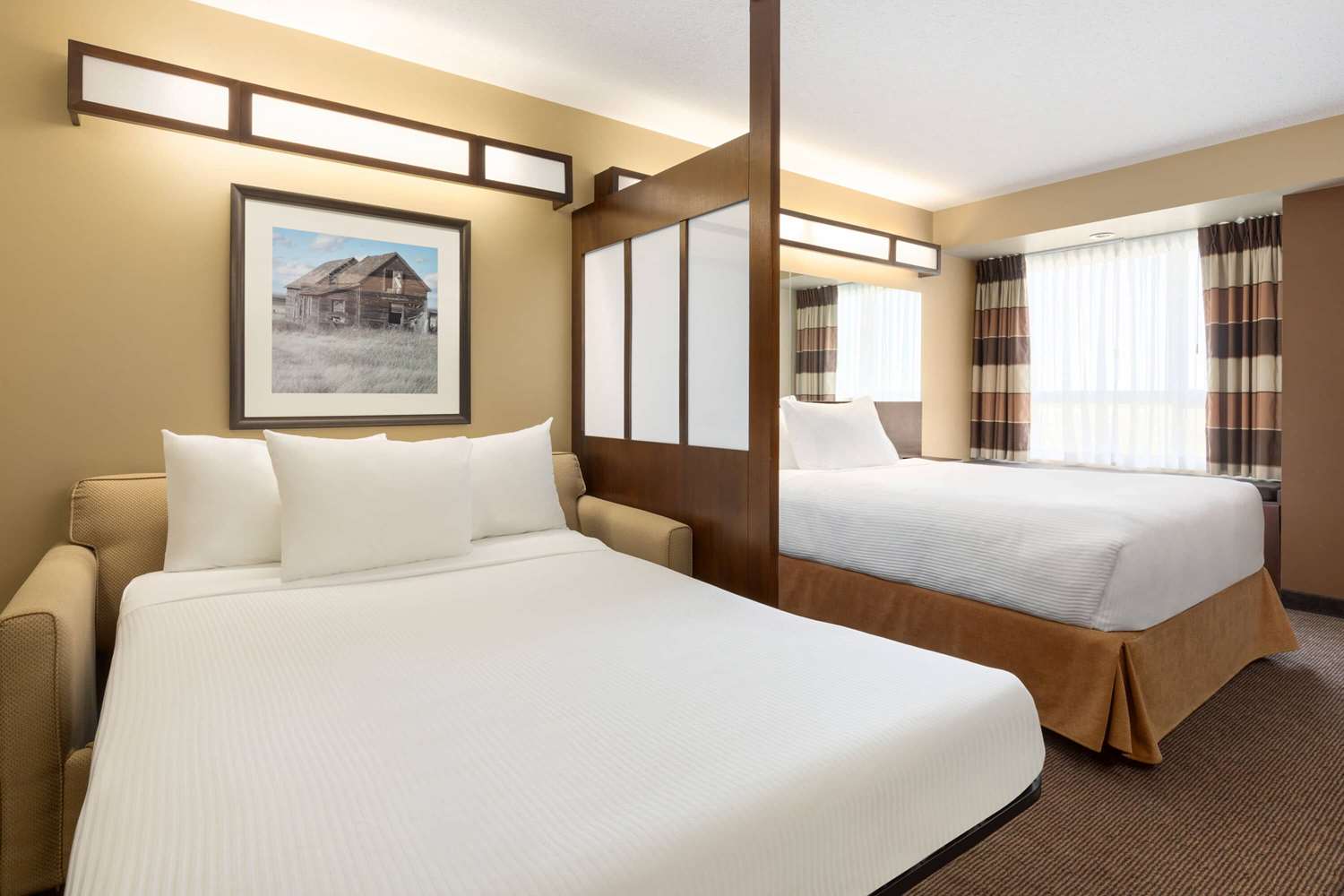 Microtel Inn Suites By Wyndham Weyburn 7/27