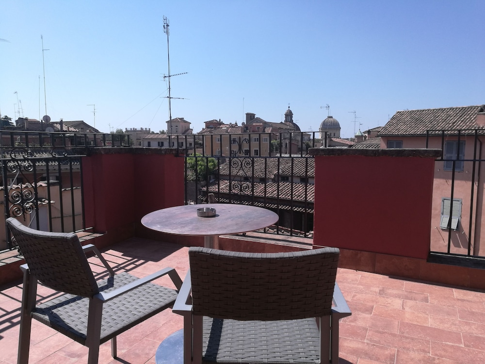 Otivm Hotel 53/63