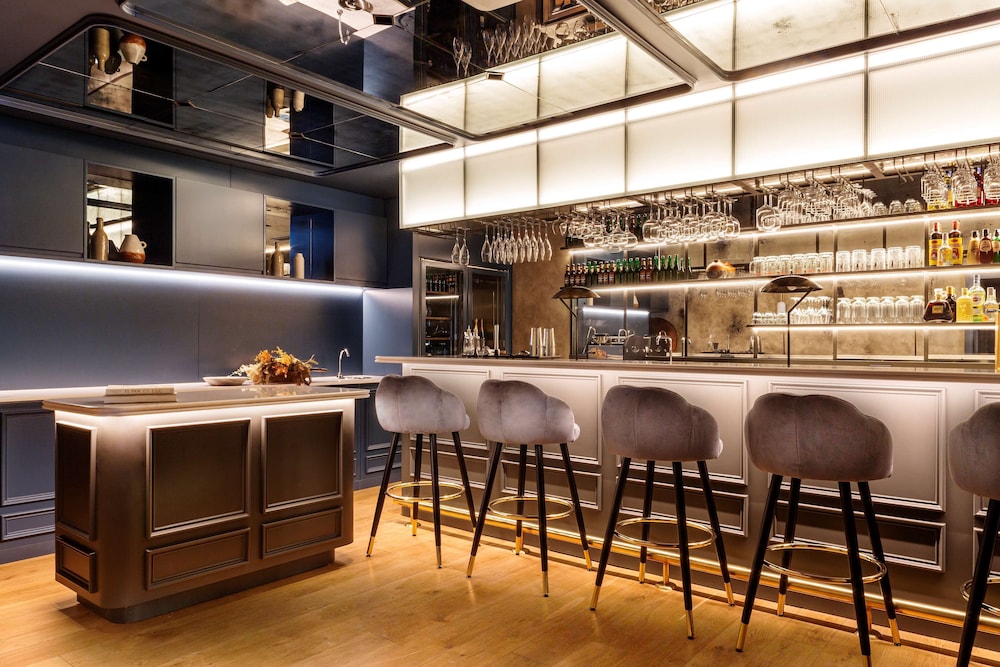 RADISSON BLU MADRID PRADO 60/74