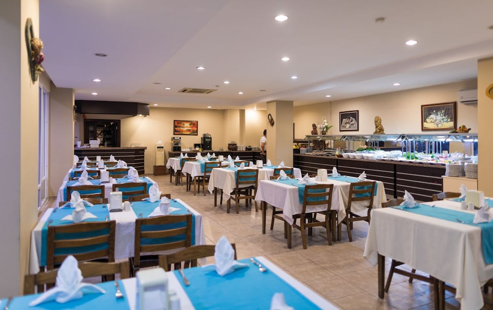 HELIOS HOTEL 33/55