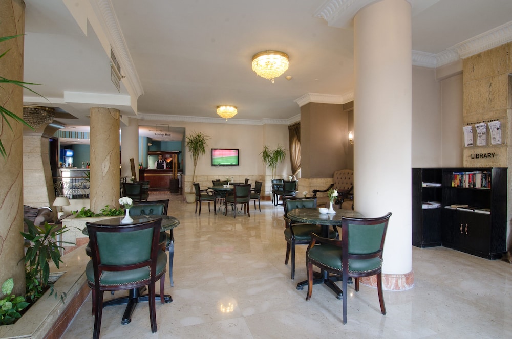 restaurant-cafeteria