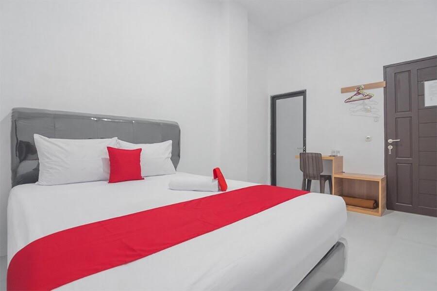 OYO 3729 Cattail Guest House 7/23