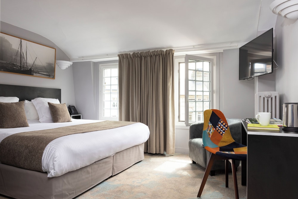 Hotel Du Dauphin Les Loges 8/50