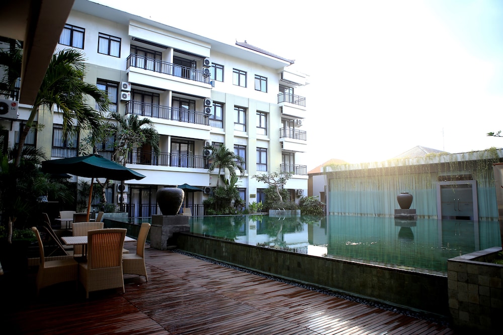 Grand Kuta Hotel Residence 6/53