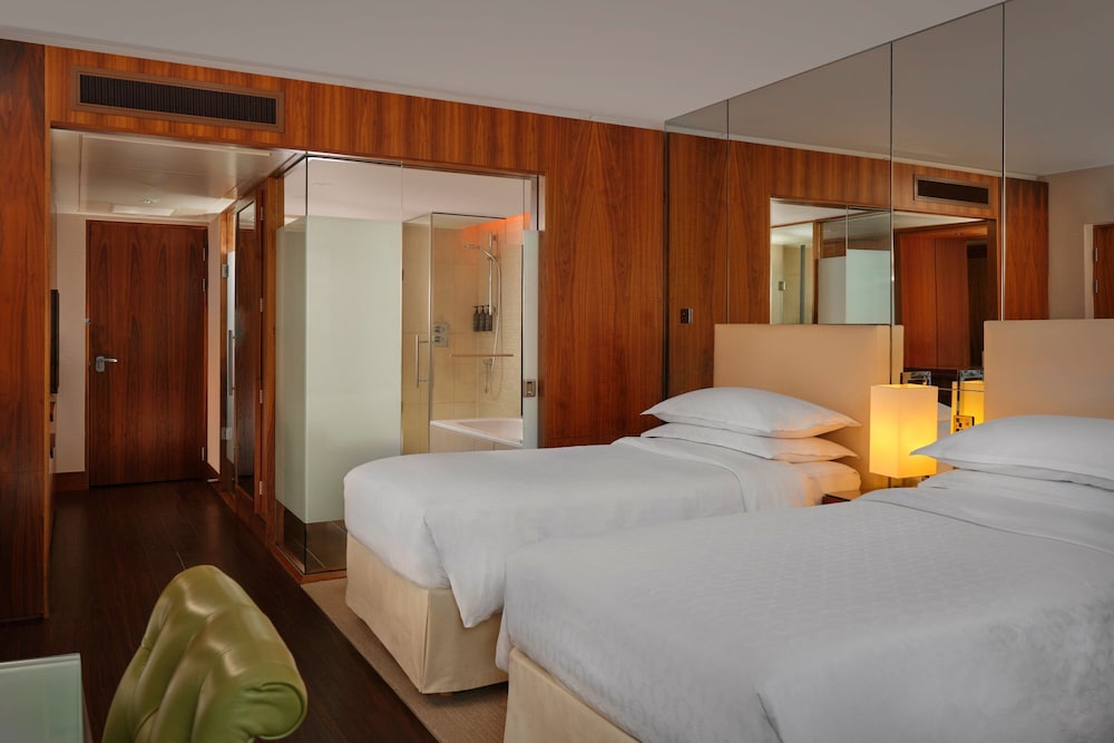 غرفة كلوب بسريرين منفصلين، Sheraton Grand Hotel And Spa 3/7