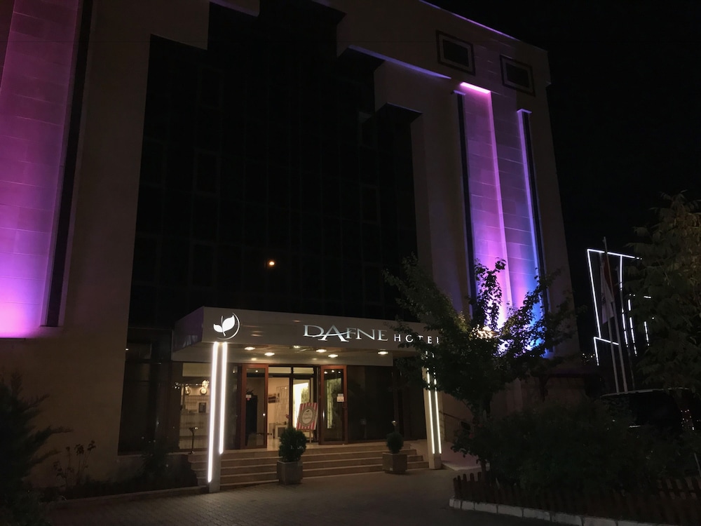 Dafne Hotel 2/50