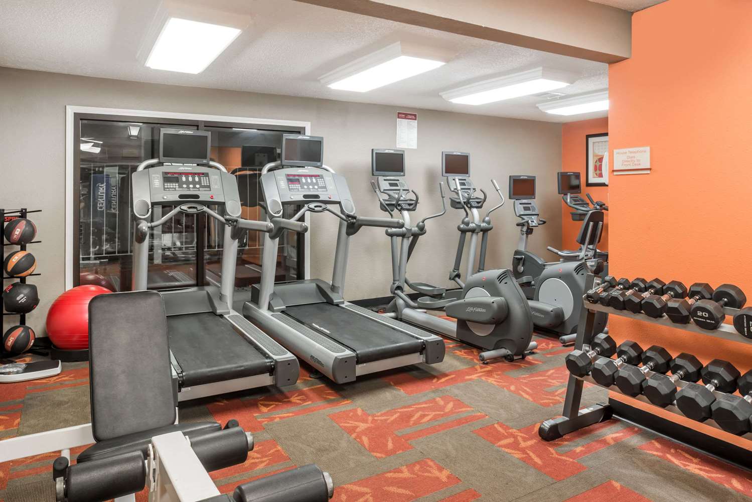 Craigshire Suites St Louis Westport Plaza 17/40