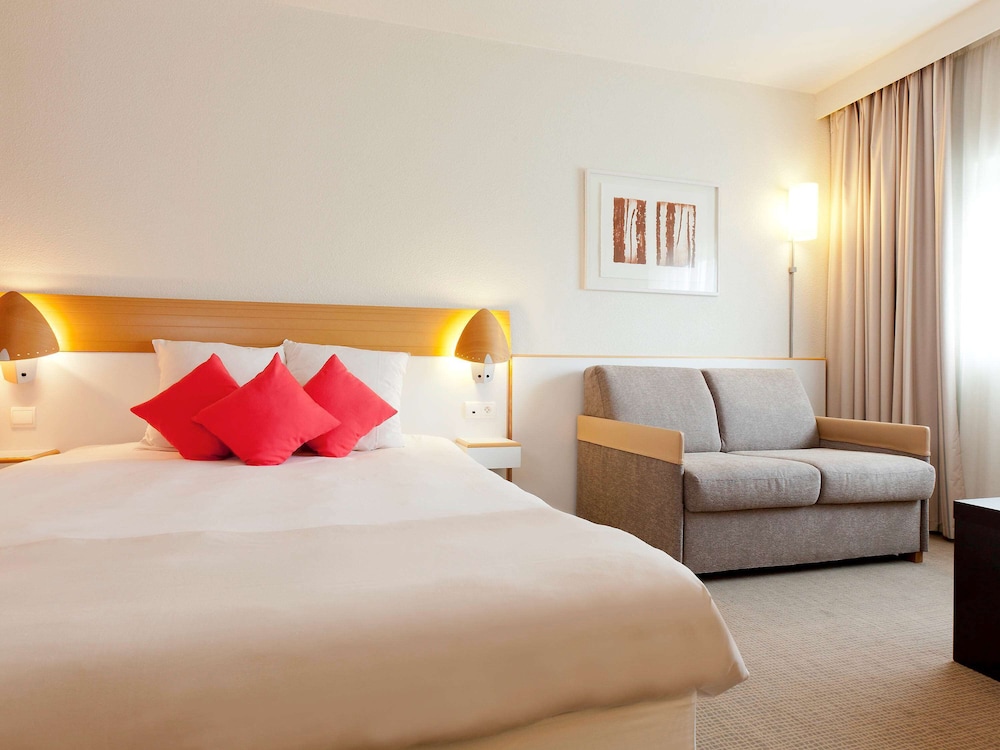 جناح بسرير مزدوج مع أريكة، Novotel Paris Orly Rungis 5/10
