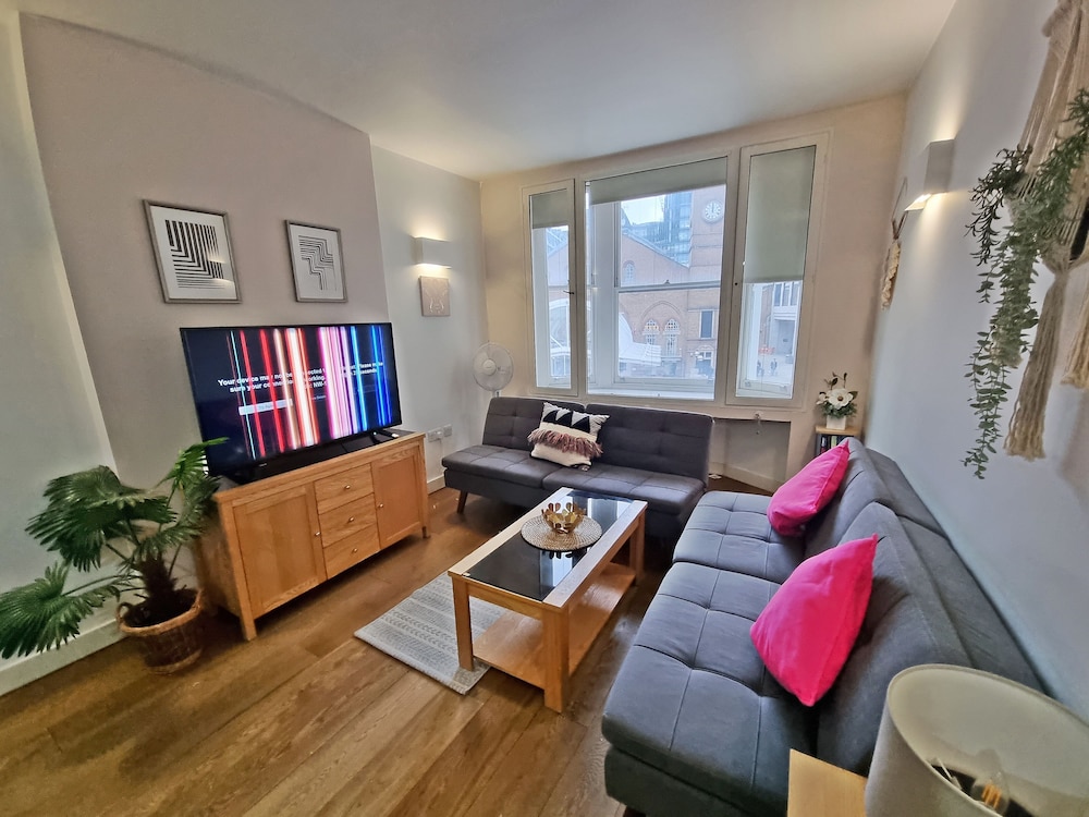 Urban Stay London City Apartments 25/50