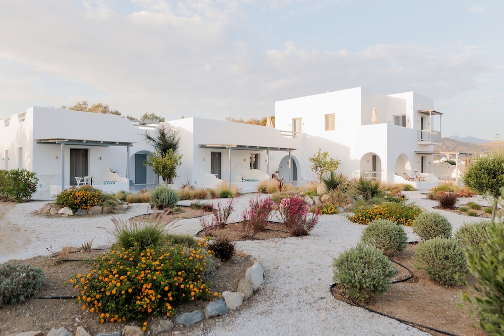 Crystal Mare Suites 27/33
