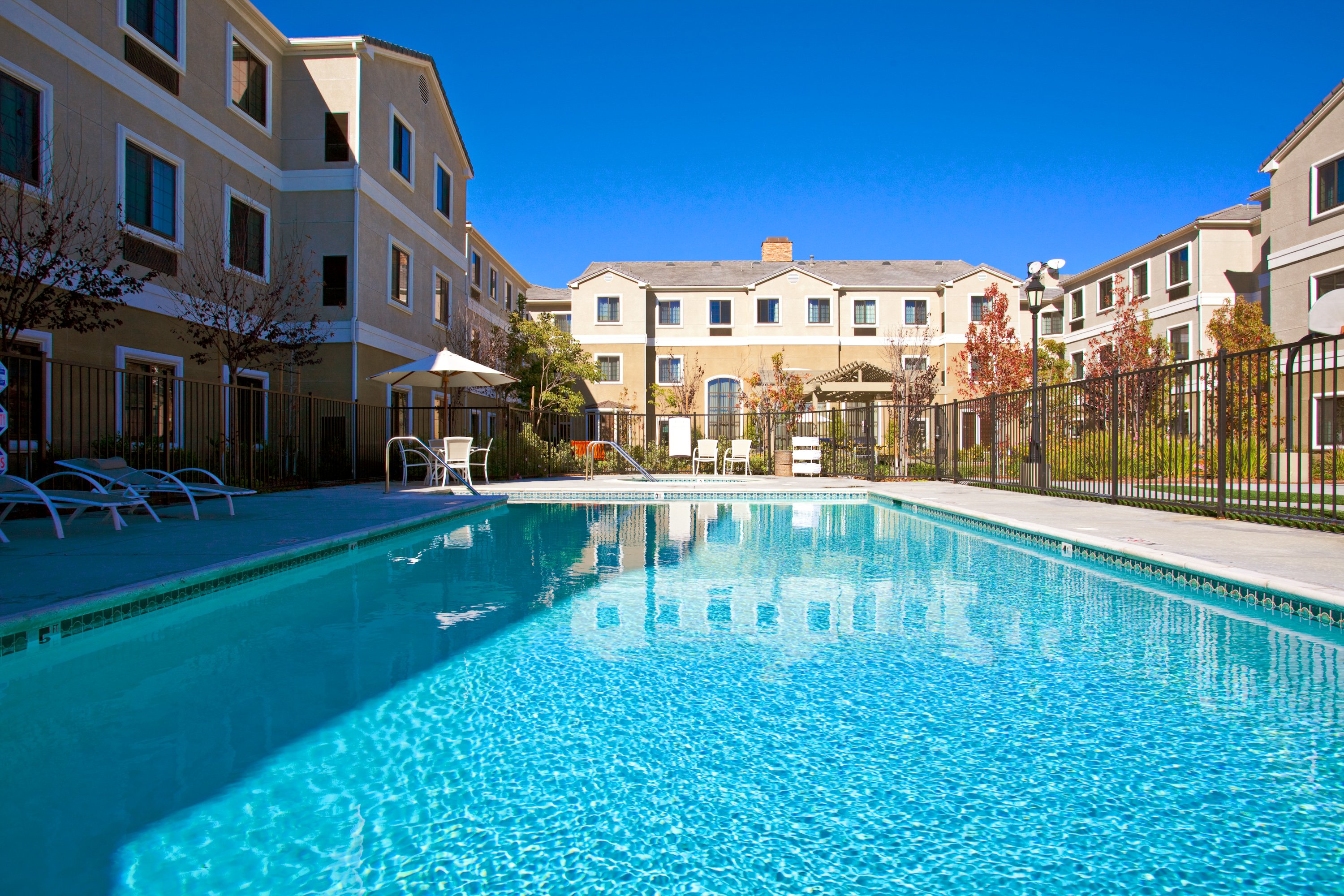 Staybridge Suites Irvine East/Lake Forest 71/72