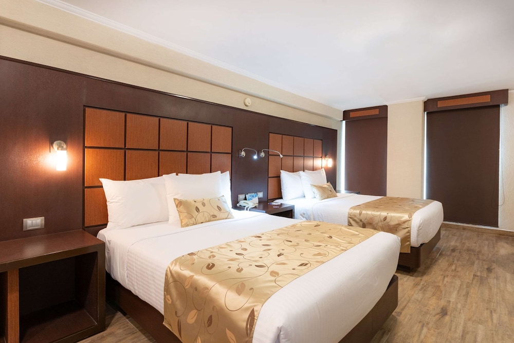 Standard, 2 Queen Beds