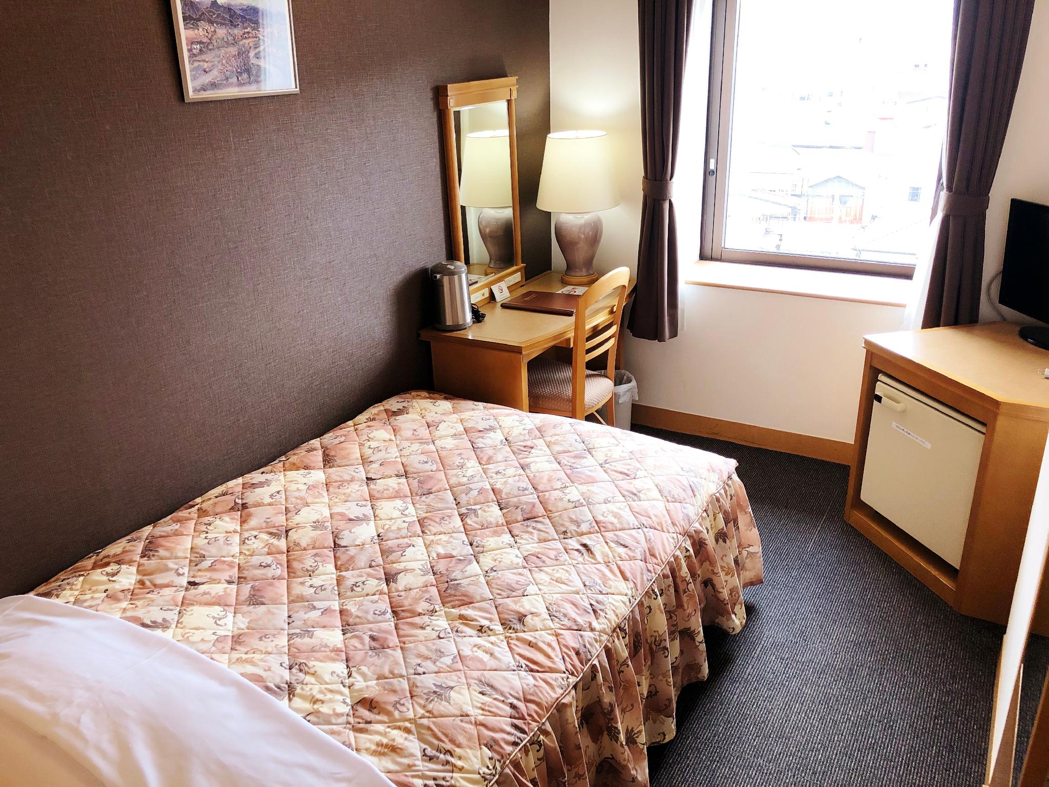 Semi Room, Standard, Semi Double Bed