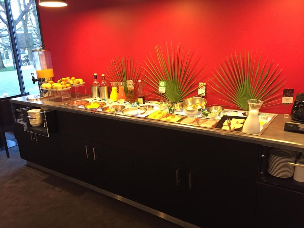 Mercure Bordeaux Lac Hotel 58/77