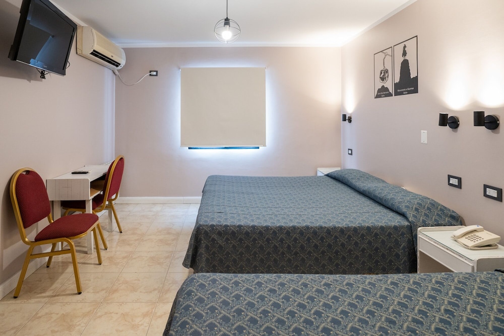 Marilian Hotel 32/44