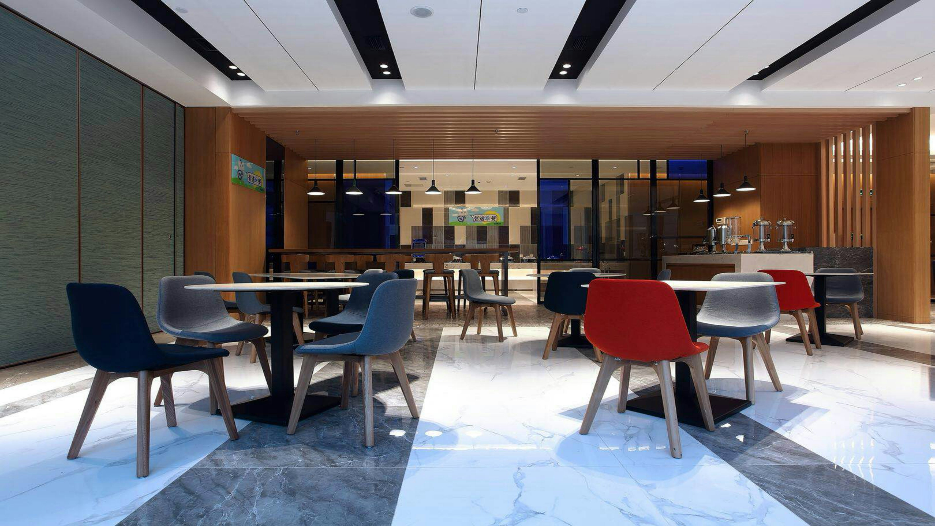 HOLIDAY INN EXPRESS XI'AN QUJIANG SOUTH 46/67