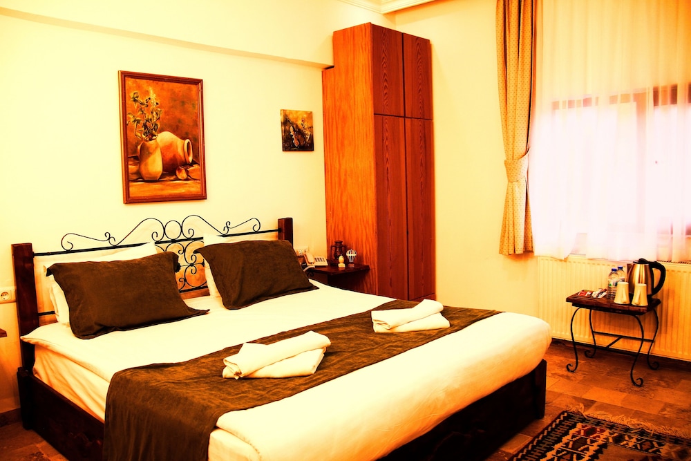 Kufe Hotel 6/47