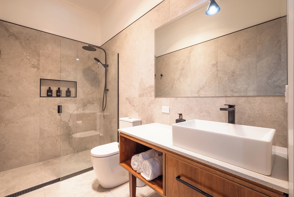 Bermagui Beach Hotel 47/50