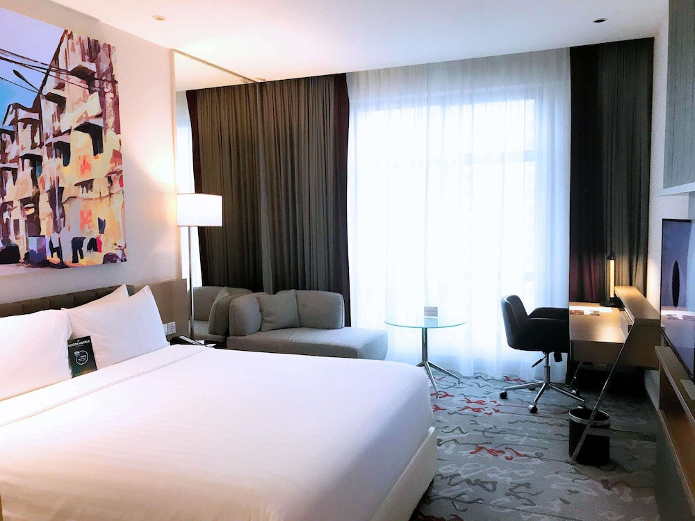 Mercure Kuala Lumpur Shaw Parade 25/69