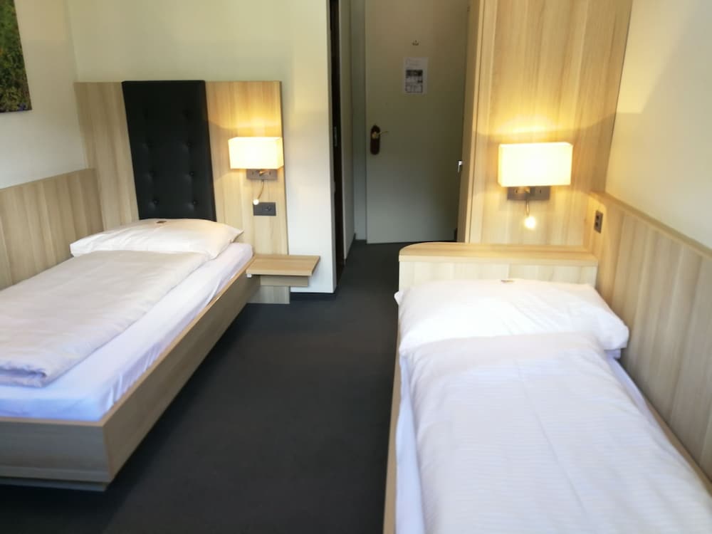 Hotel Lotschberg 13/45