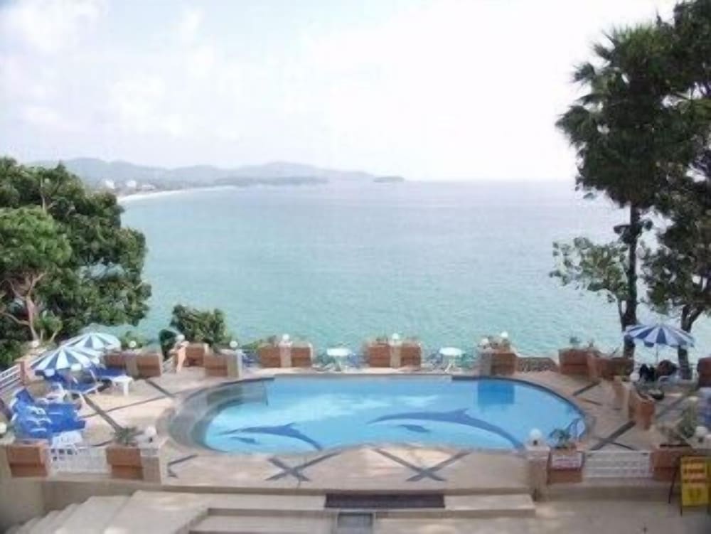 BAAN KARON HILL PHUKET RESORT 48/53