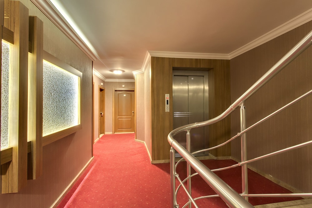 ANTROYAL HOTEL 31/50