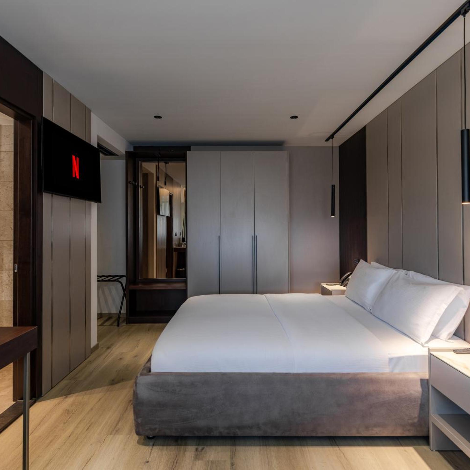 Emery Hotel Pristina 19/50