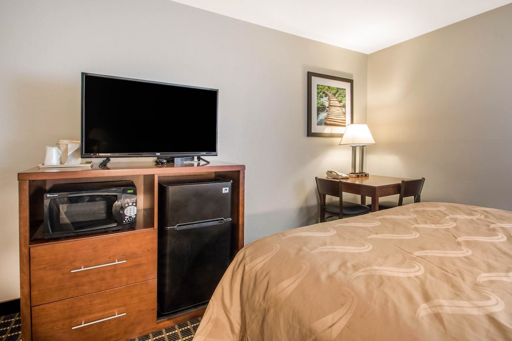 Sleep Inn & Suites Madison West 11/31