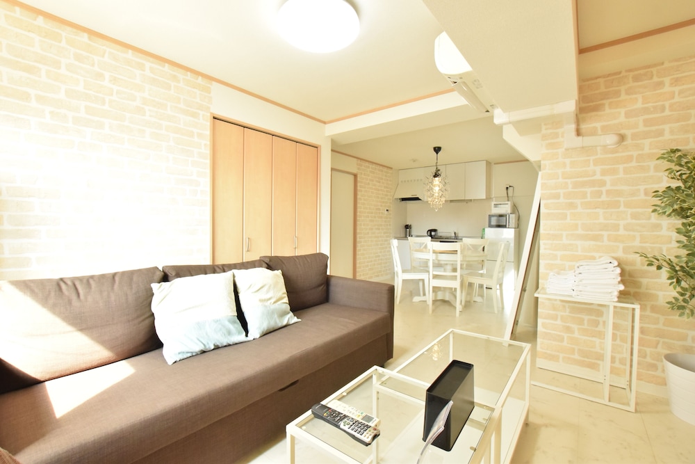 Yokoduna Hostel 38/50