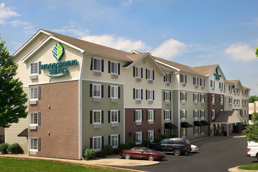 WoodSpring Suites Kansas City Liberty 8/37