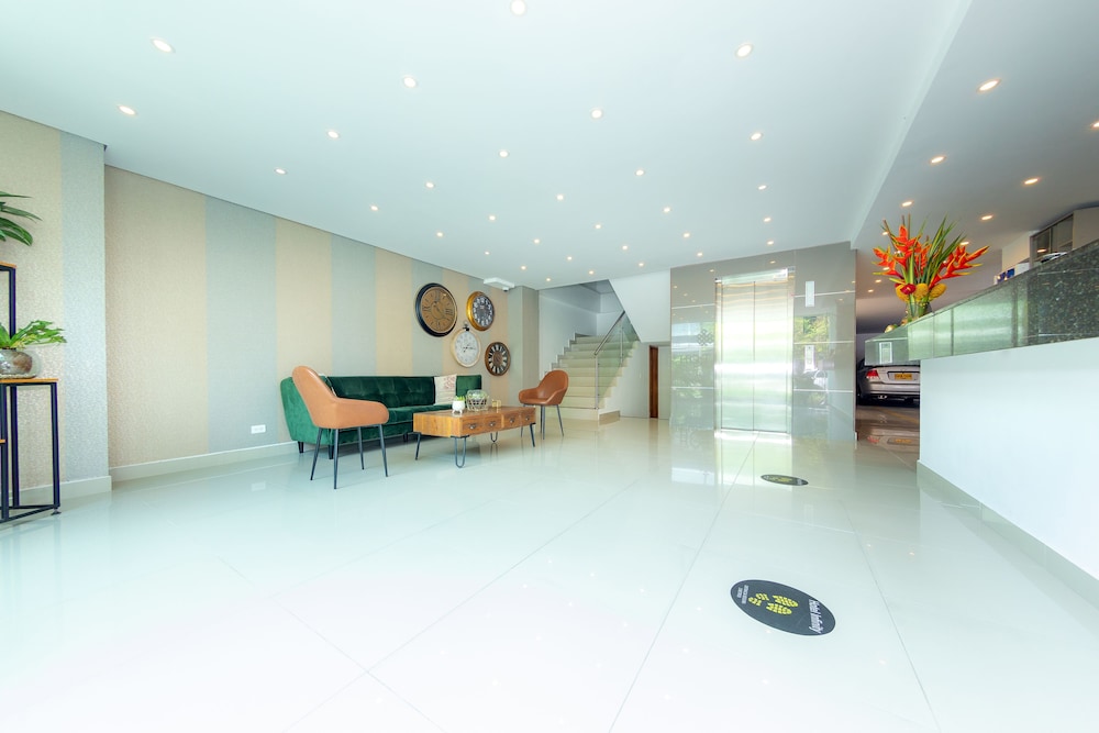 Hotel Infinity Medellin 12/67