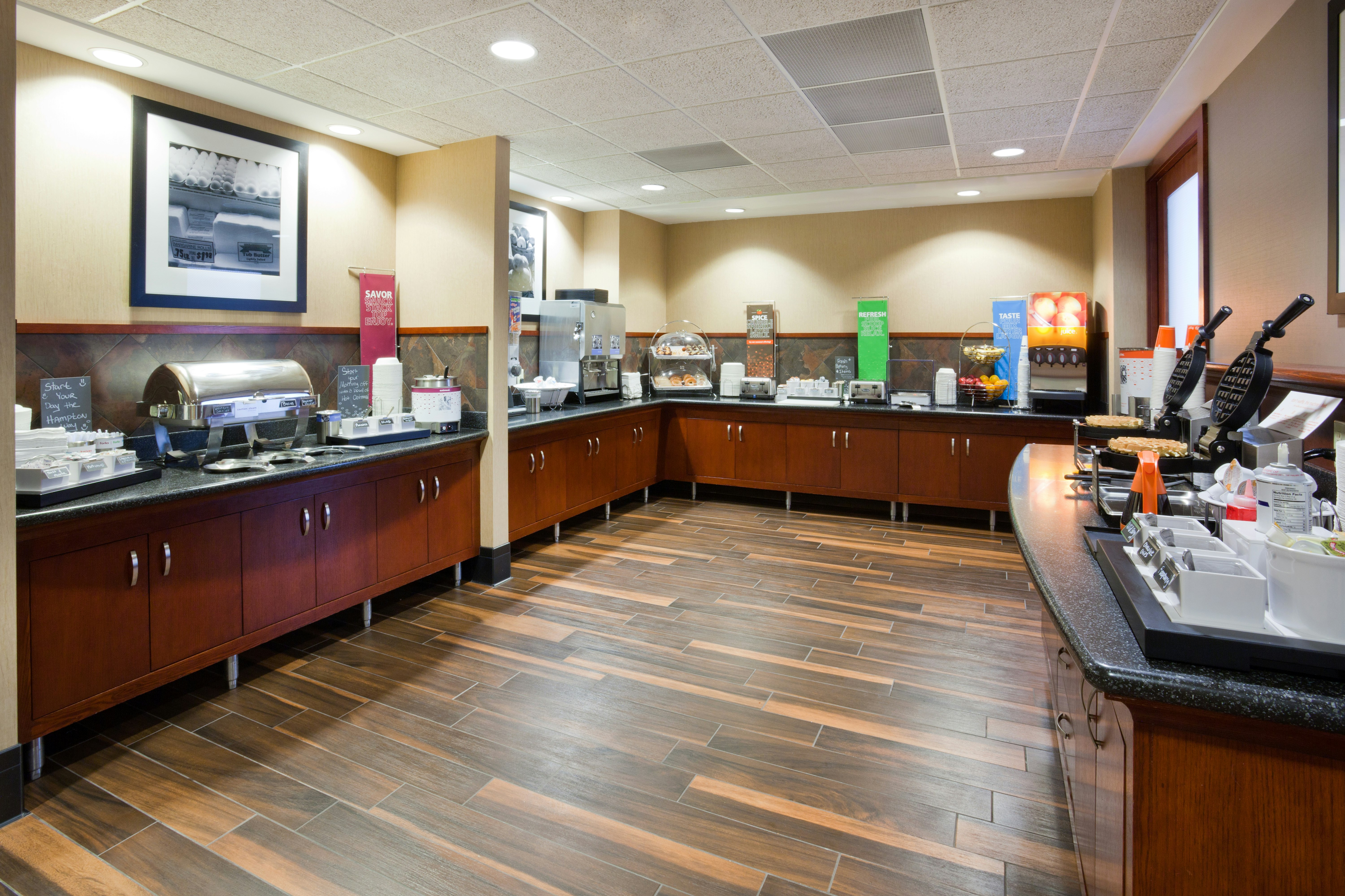 Hampton Inn & Suites Lino Lakes 28/41