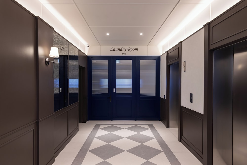 Ibis Styles Ambassador Seoul Gangnam 12/72