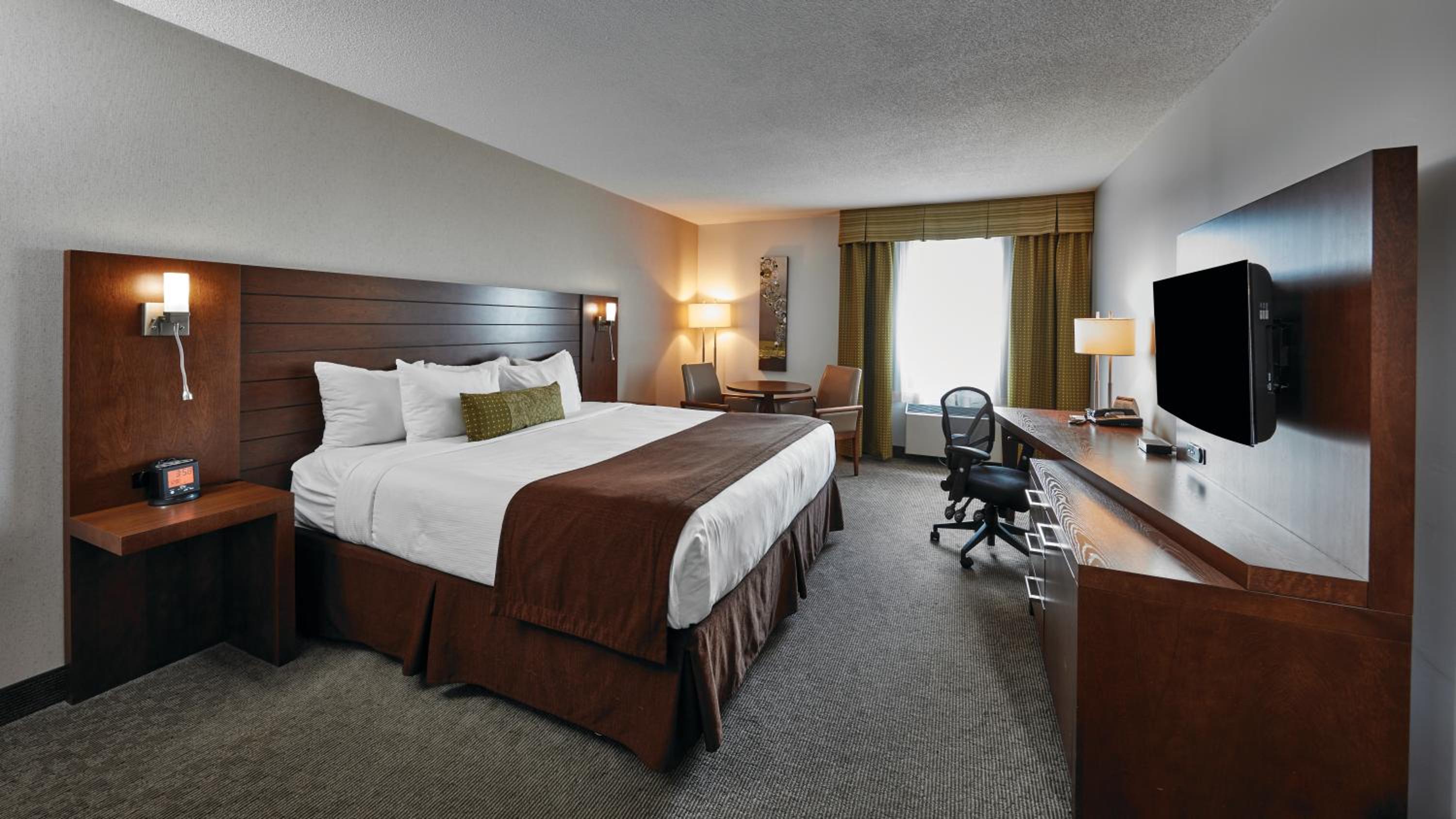 غرفة بسرير كينج، Quality Inn Rouyn-Noranda 5/10