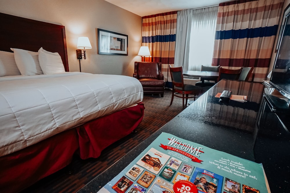 Lamplighter Inn Suites North 6/25