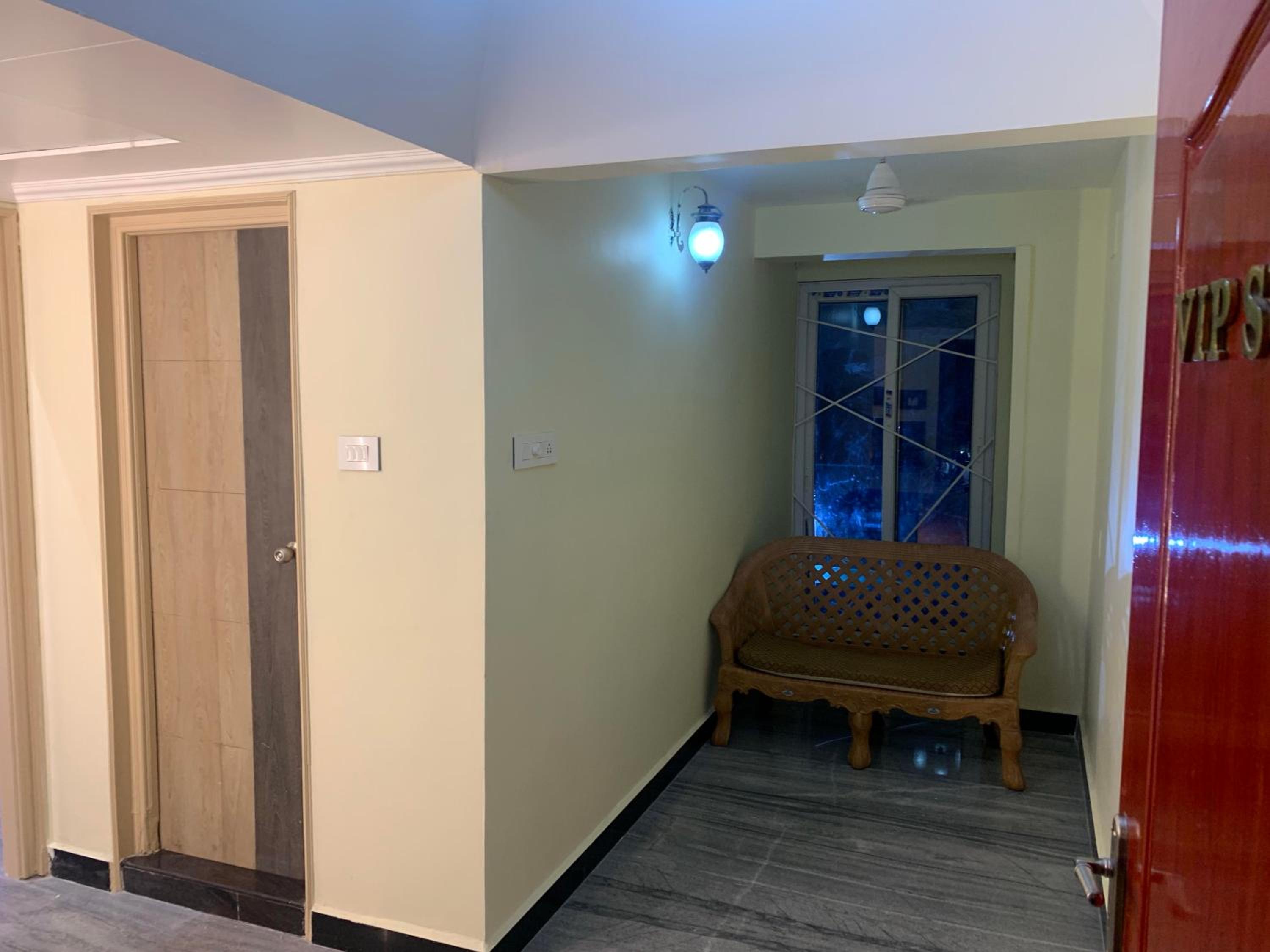 Hotel Temple City 34/49