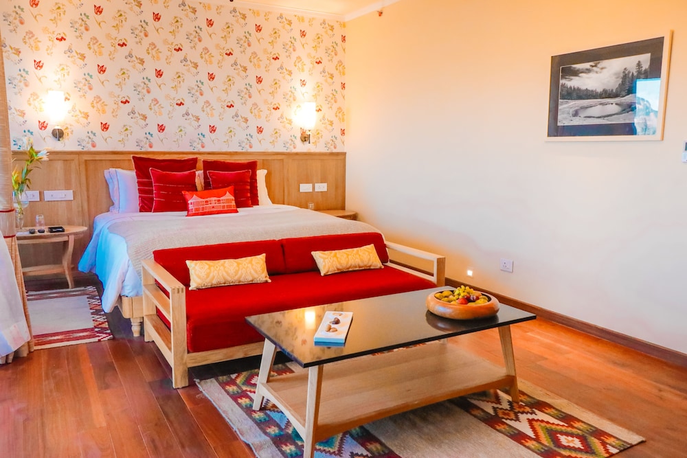Taj Theog Resort And Spa Shimla 43/45