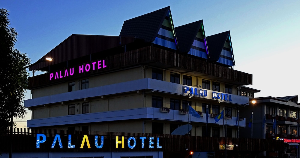 Palau Hotel 2/39