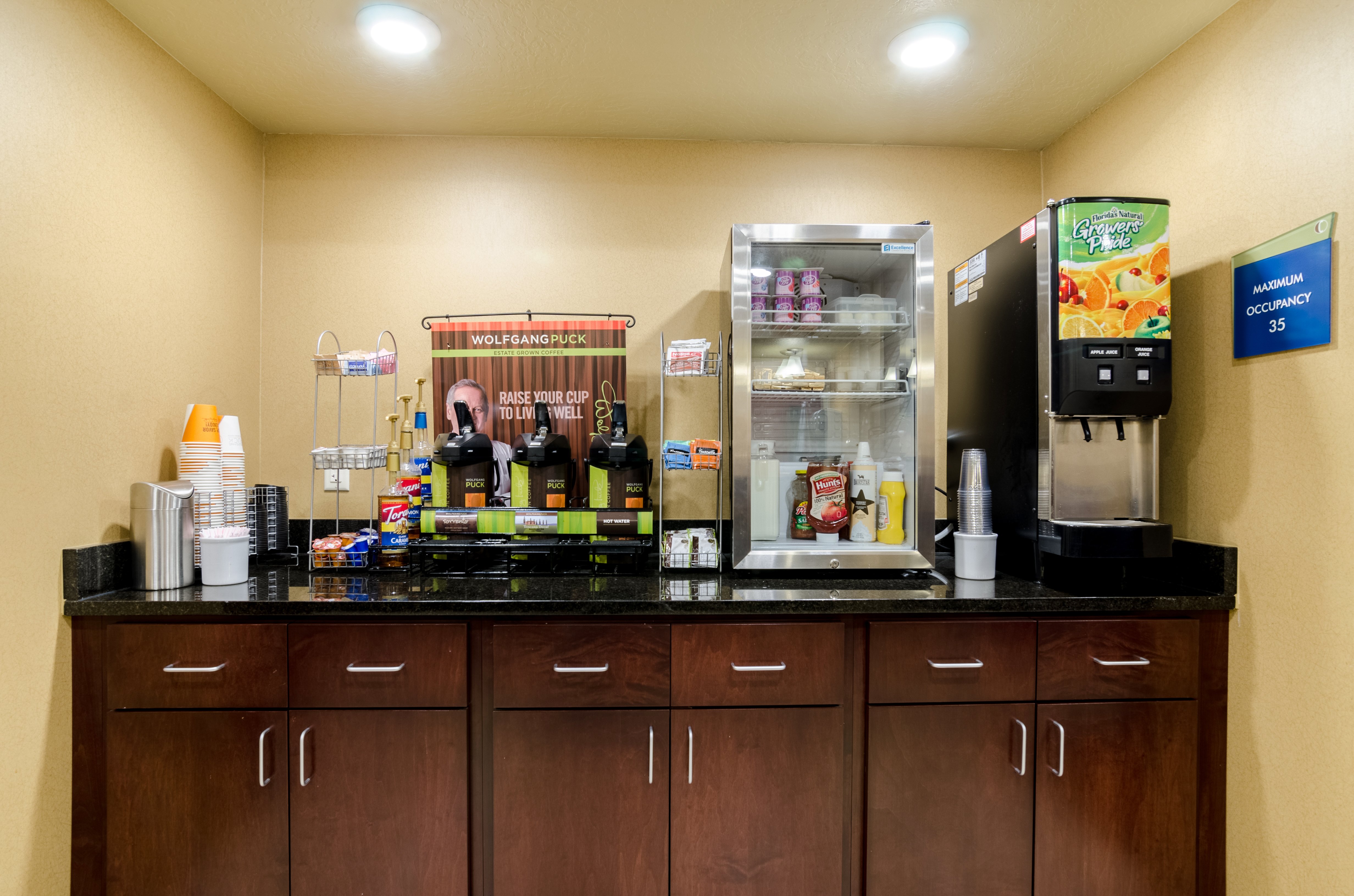 Cobblestone Inn and Suites Cambridge 17/38