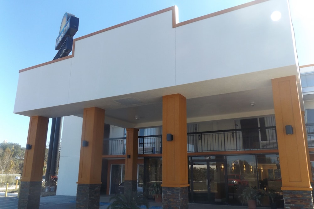 Days Inn by Wyndham Wildwood I-75 3/44