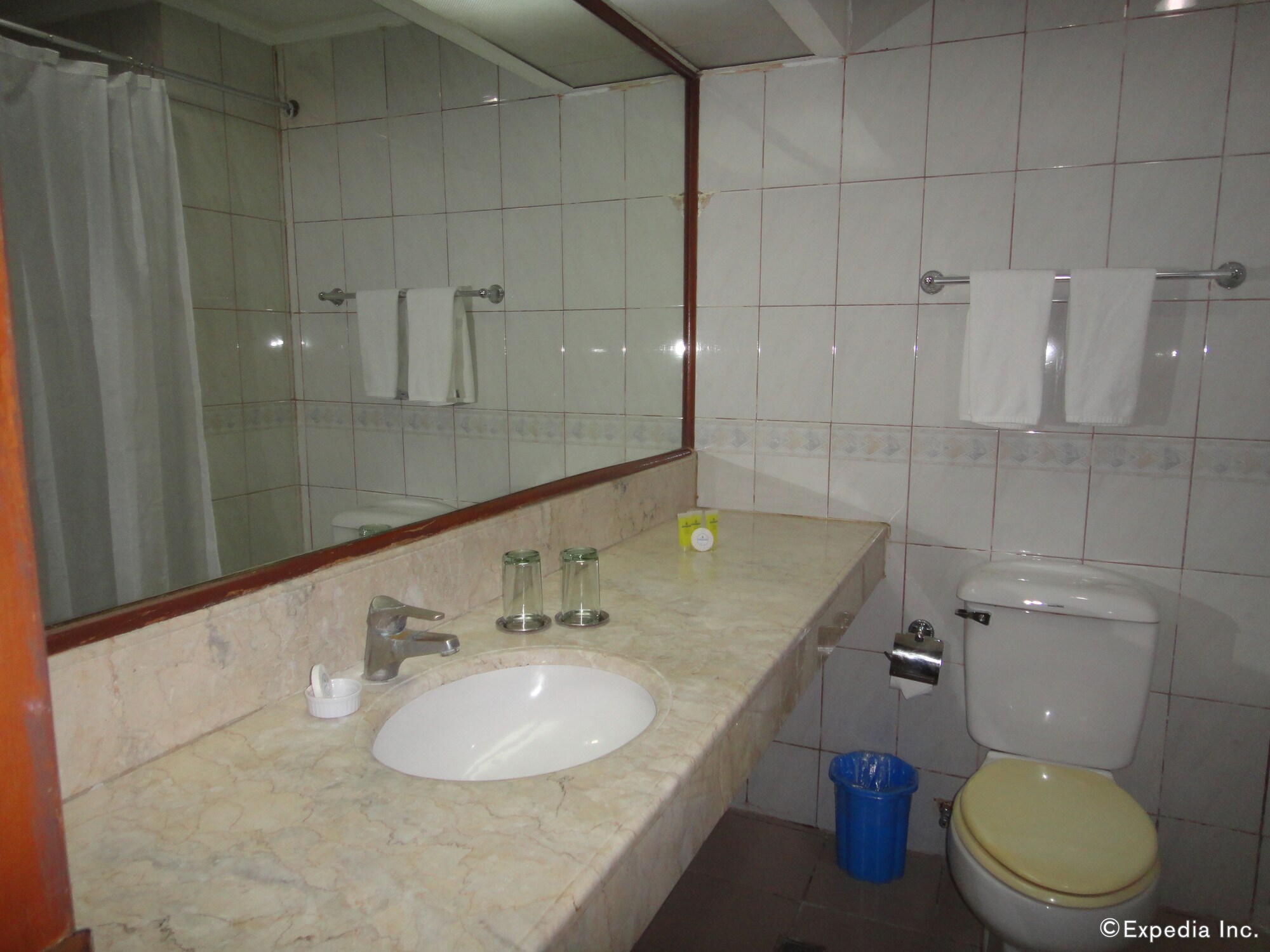 غرفة ديلوكس، Golden Peak Hotel and Suites powered by Cocotel 6/10