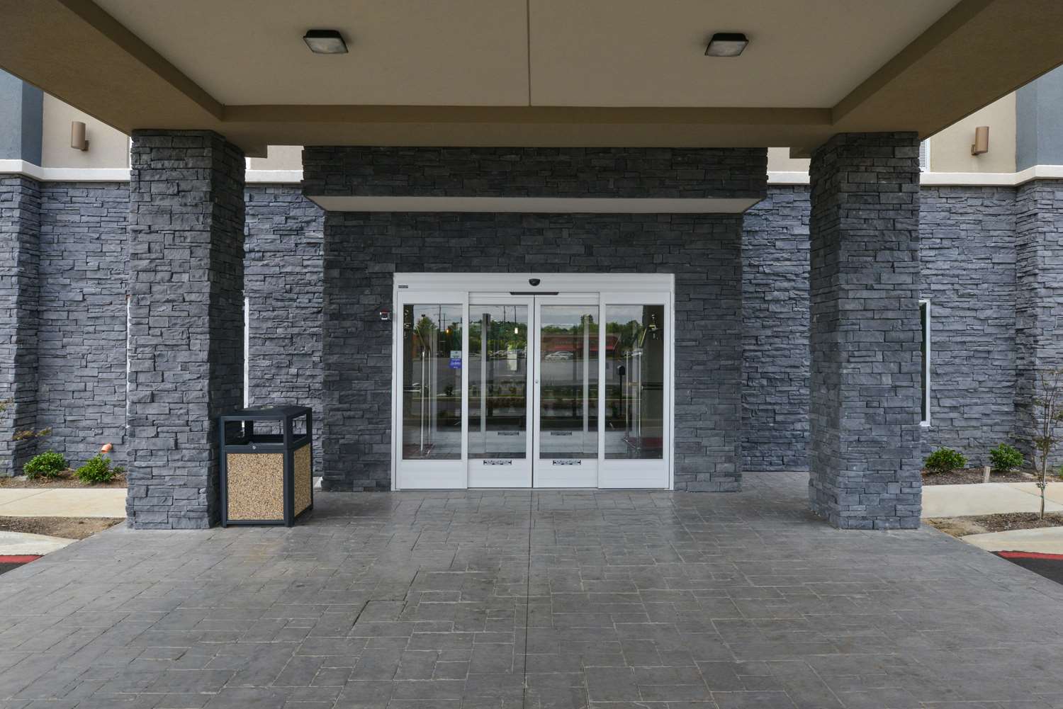 Americas Best Value Inn & Suites - Southaven/Memphis 4/31
