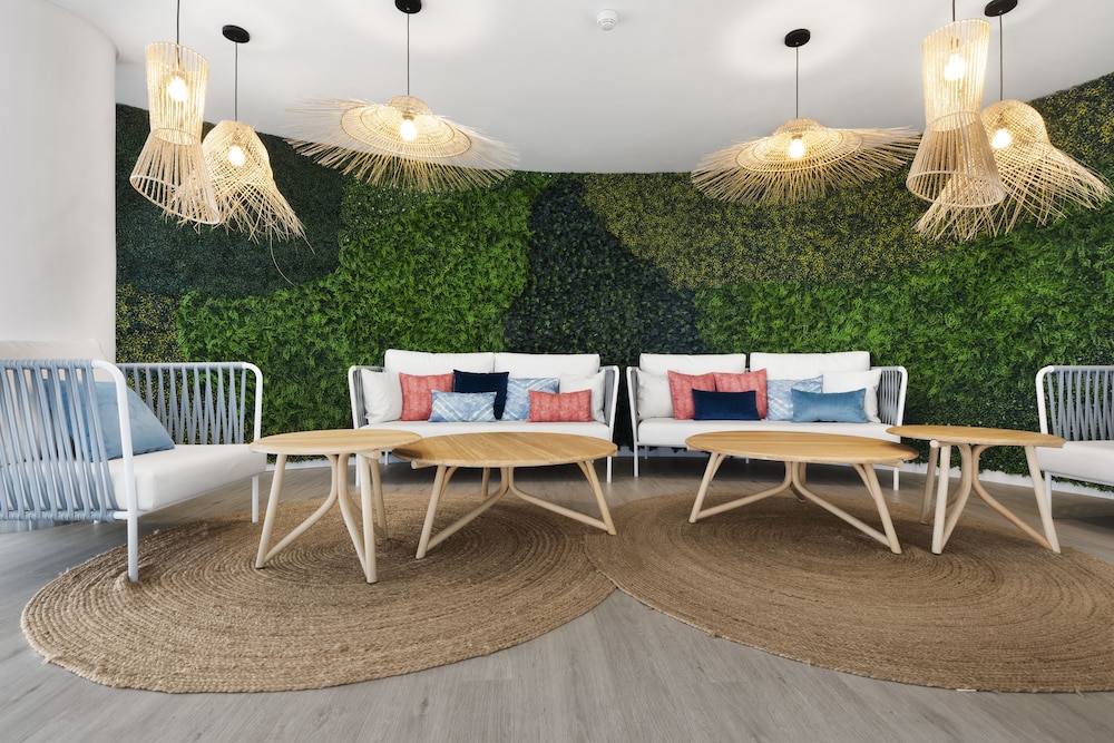 Palmanova Suites by TRH 11/46