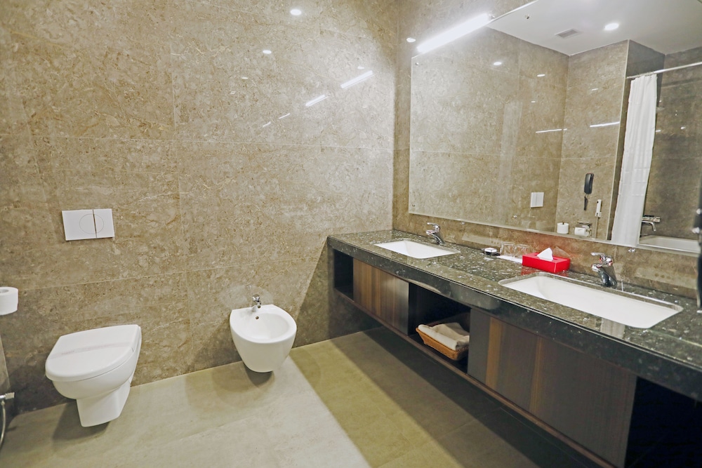 Ramada by Wyndham Jamshedpur 28/52